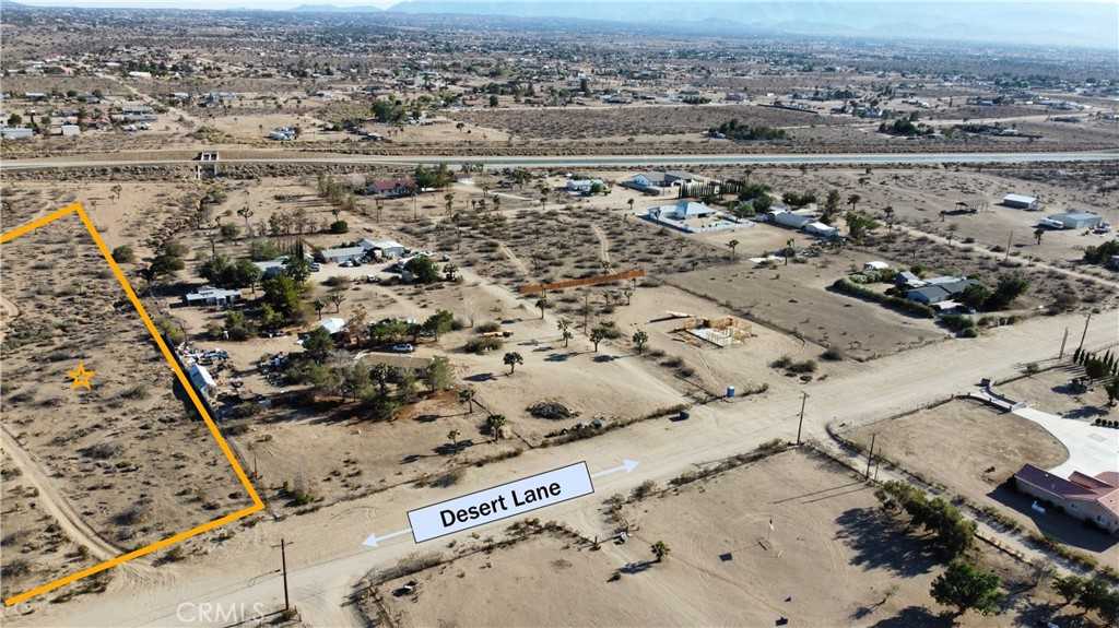 photo 3: Desert Lane, Oak Hills CA 92344