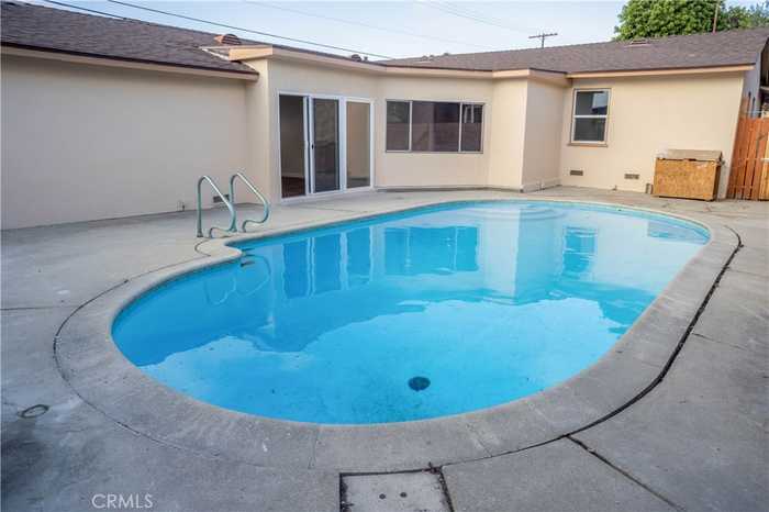 photo 2: 13201 Casimir Avenue, Gardena CA 90249