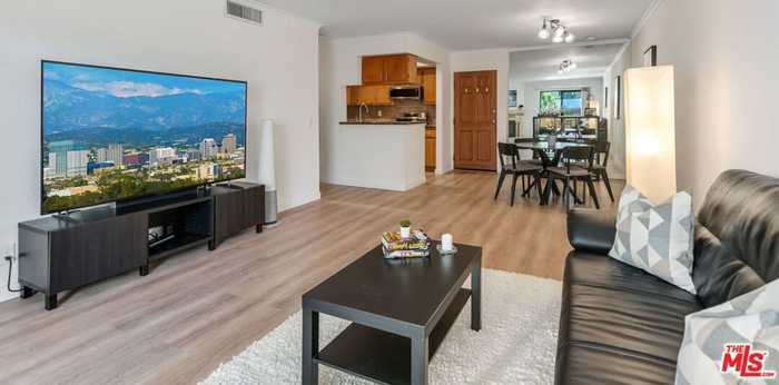 photo 2: 424 Oak Street Unit 127, Glendale CA 91204