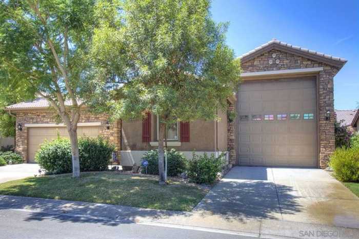 photo 1: 49715 Newman Cir, Indio CA 92201