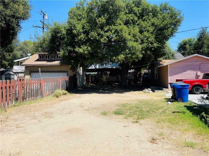 photo 2: 439 W Orange Grove Avenue, Pomona CA 91768