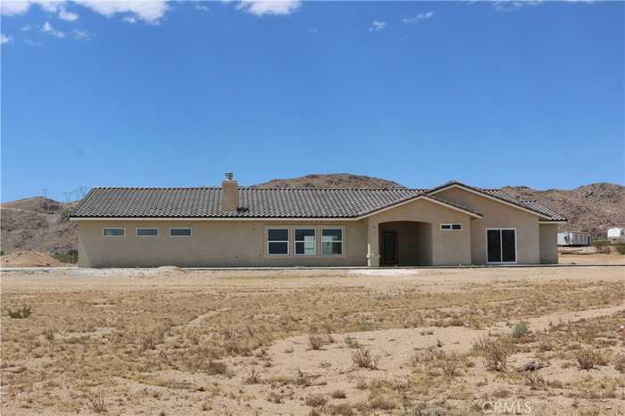 photo 1: 12850 Sussex Avenue, Lucerne Valley CA 92356