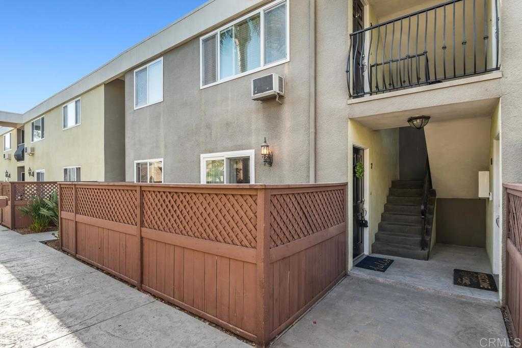 photo 2: 6602 Beadnell Way Unit 7, San Diego CA 92117