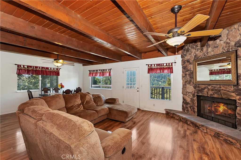 photo 2: 456 Wylerhorn Drive, Crestline CA 92325