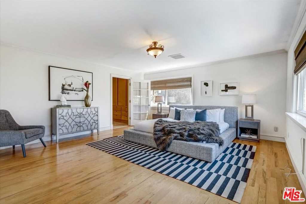 photo 2: 1423 OAK Street, Santa Monica CA 90405