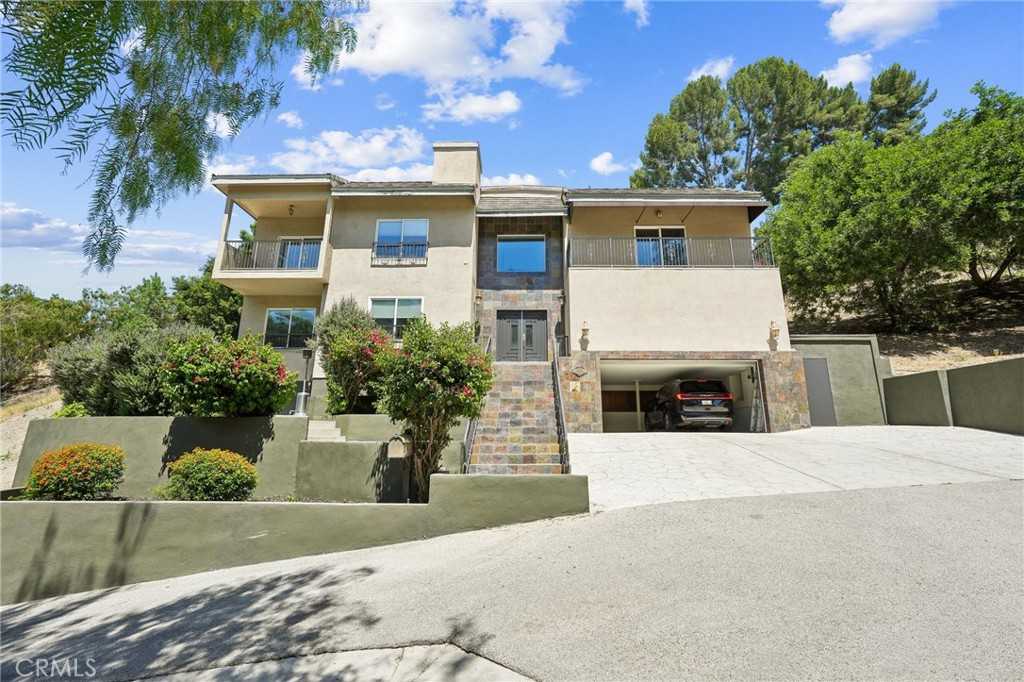 photo 2: 5038 Tendilla Avenue, Woodland Hills CA 91364