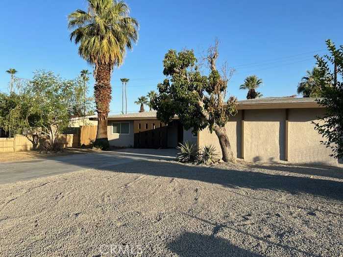 photo 2: 74761 Leslie Avenue, Palm Desert CA 92260