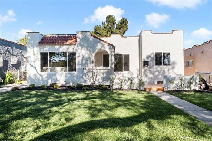 photo 1: 3517 W 59th Place, Los Angeles CA 90043