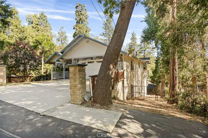 photo 2: 24220 Horst Drive, Crestline CA 92325