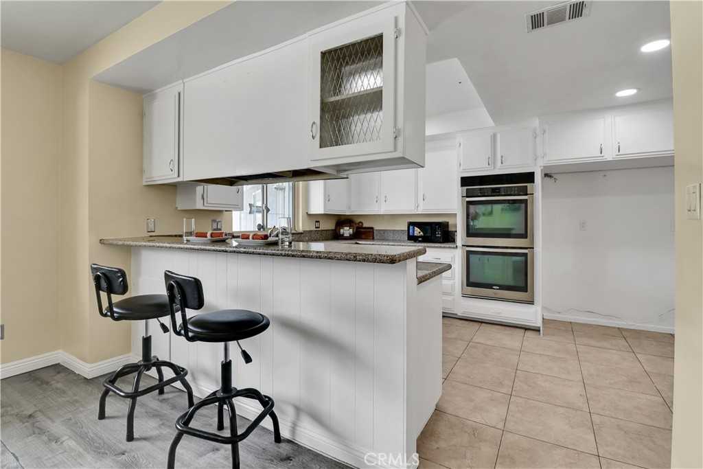 photo 3: 2550 W Rowland Avenue, Anaheim CA 92804