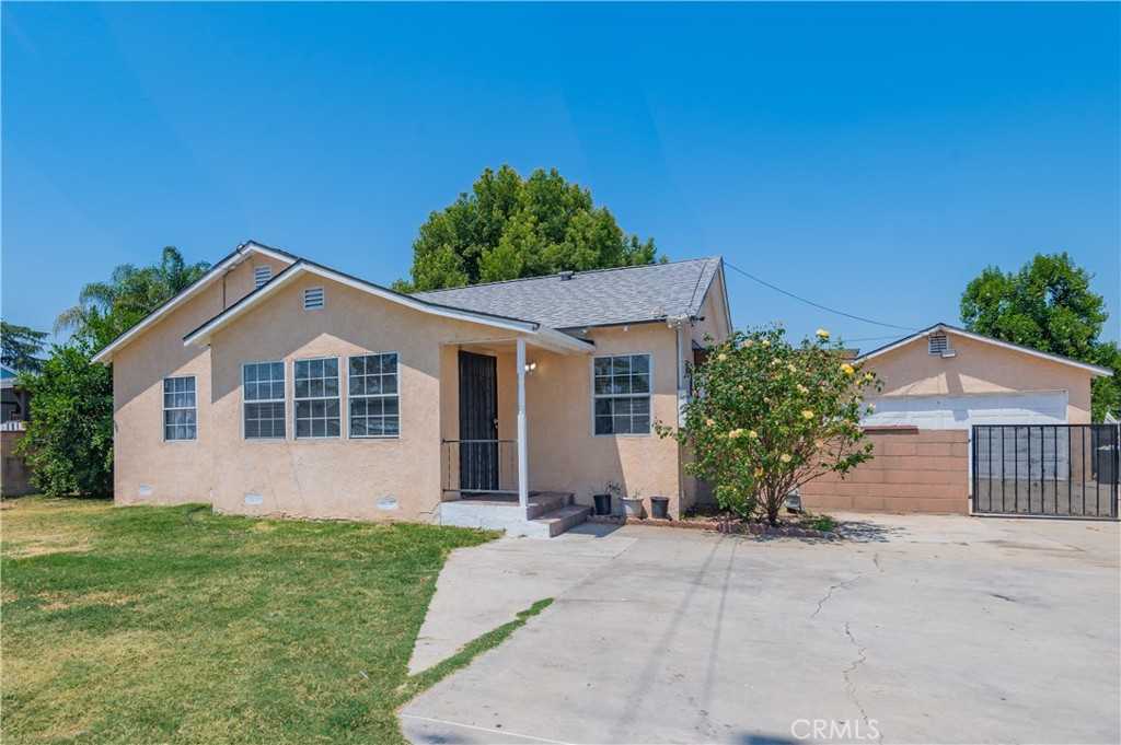 photo 1: 1467 S San Antonio Avenue, Pomona CA 91766