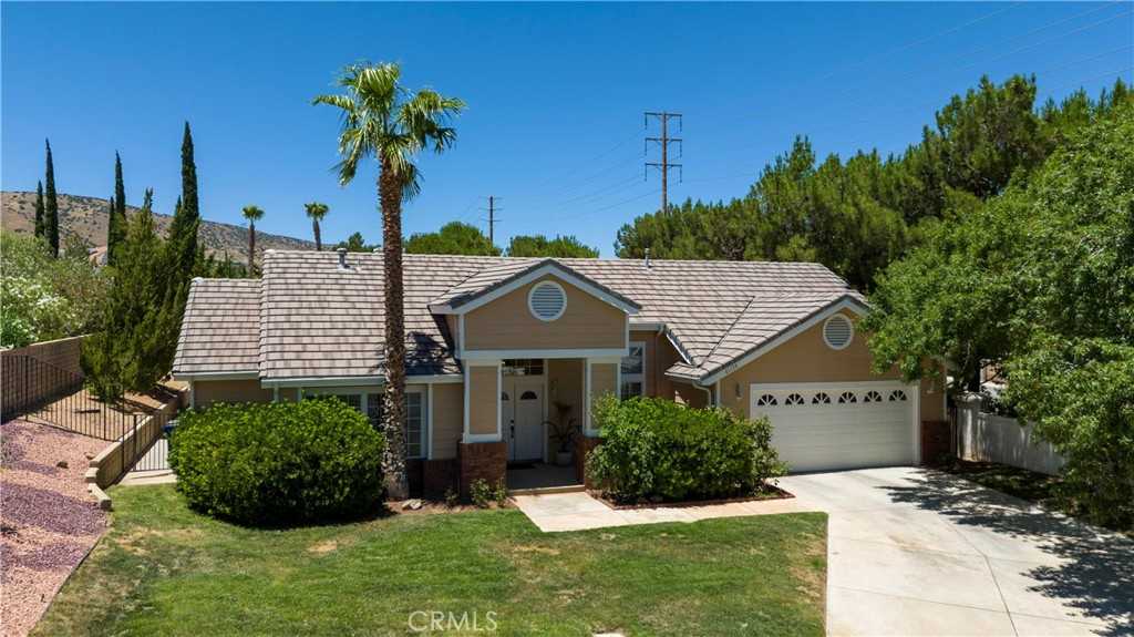 photo 2: 41179 Estates Lane, Palmdale CA 93551