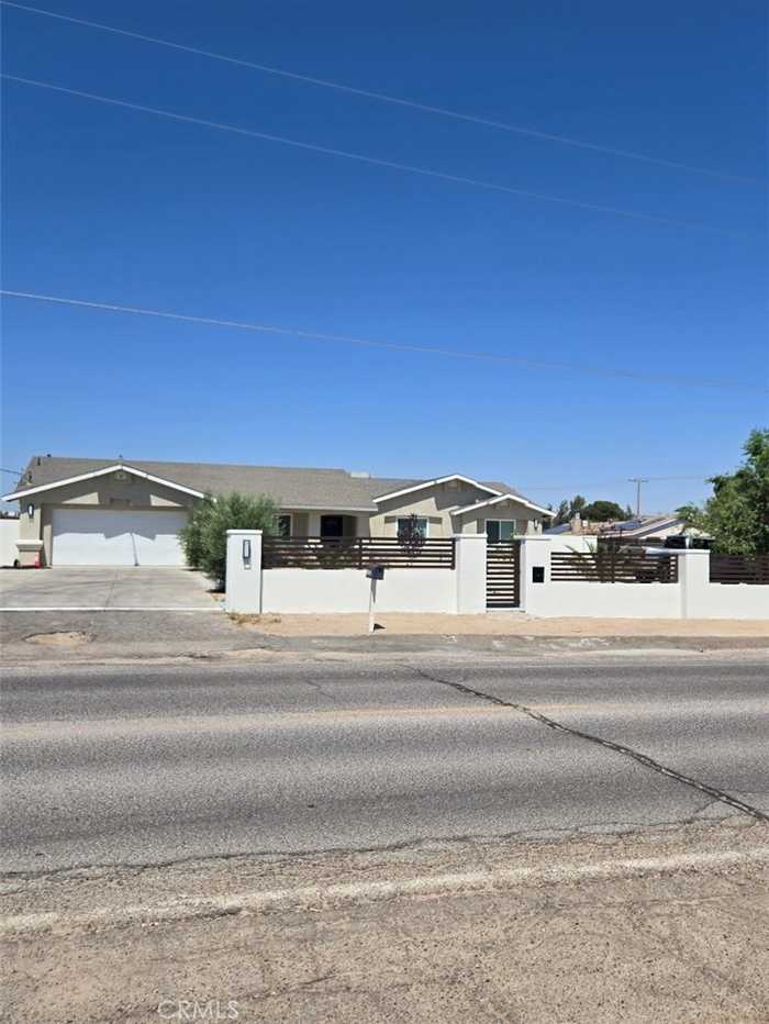 photo 1: 11252 Locust Avenue, Hesperia CA 92345