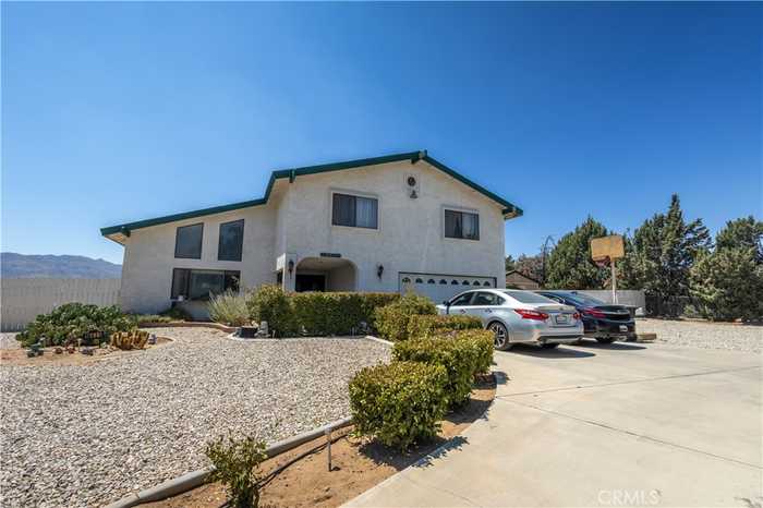 photo 2: 18411 Damon Drive, Hesperia CA 92345