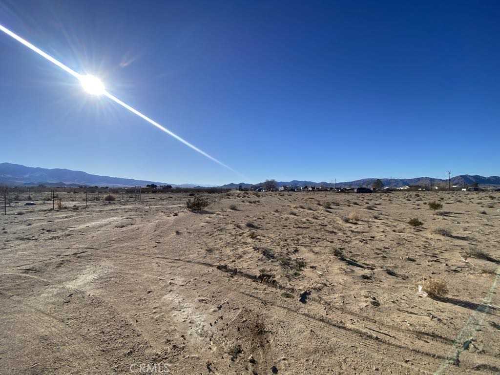 photo 1: Rodeo Road, Lucerne Valley CA 92356