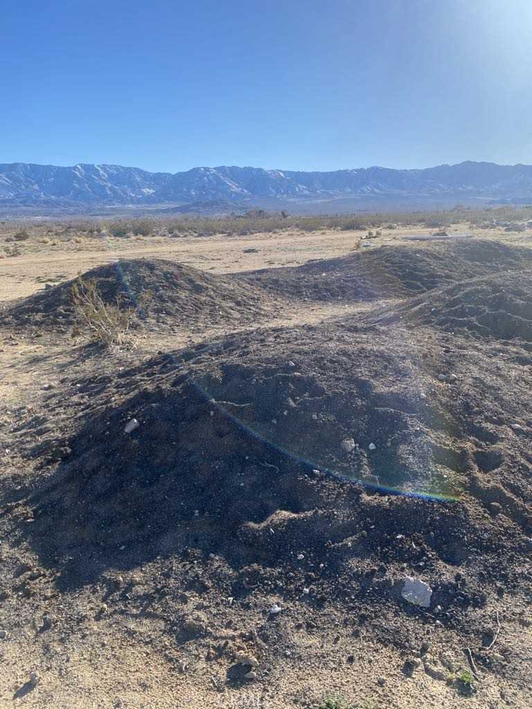 photo 3: Rodeo Road, Lucerne Valley CA 92356