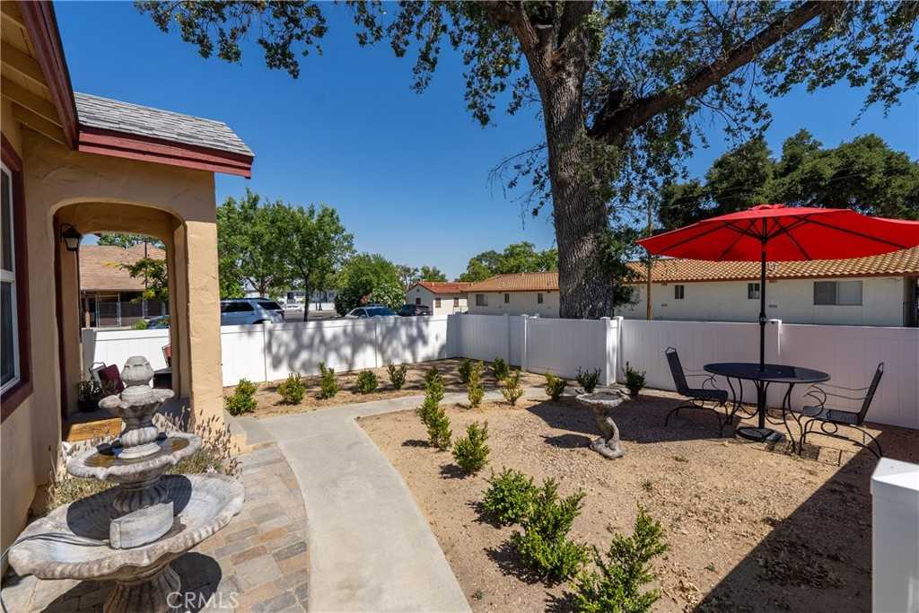 photo 3: 623 2nd Street, Paso Robles CA 93446