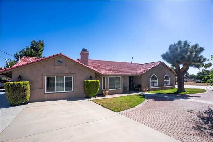 photo 1: 11050 Bolinas Road, Oak Hills CA 92344