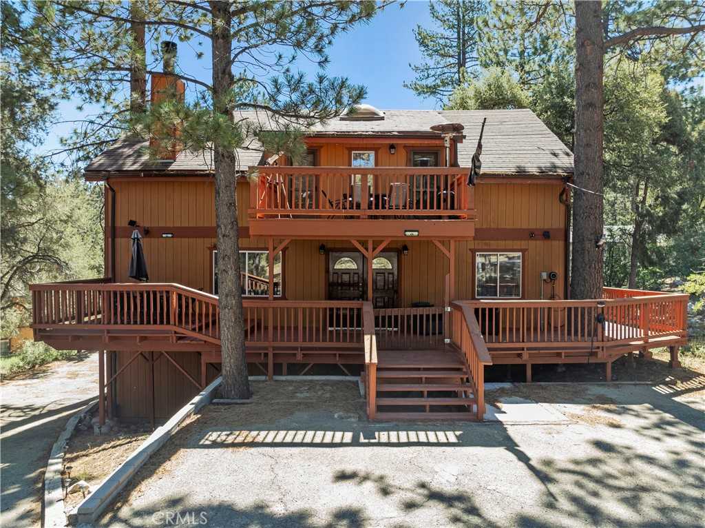 photo 1: 1808 Freeman Drive, Pine Mountain Club CA 93222