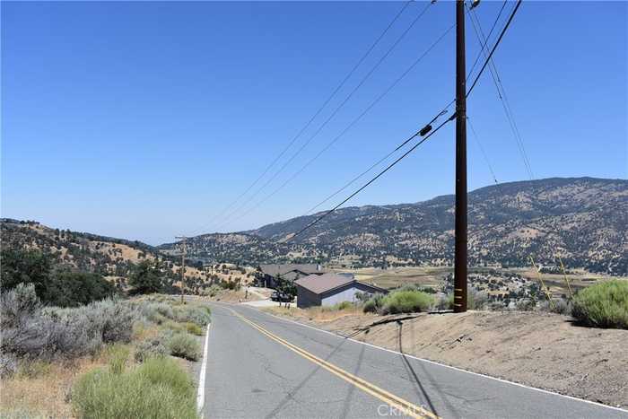 photo 1: 22301 Saddleback Drive, Bear Valley Springs CA 93561