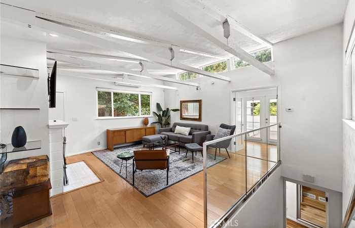 photo 2: 8606 Wonderland Avenue, Los Angeles CA 90046