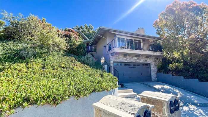 photo 2: 4526 Leata Lane, La Canada Flintridge CA 91011