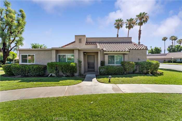 photo 1: 43905 San Ysidro Circle, Palm Desert CA 92260