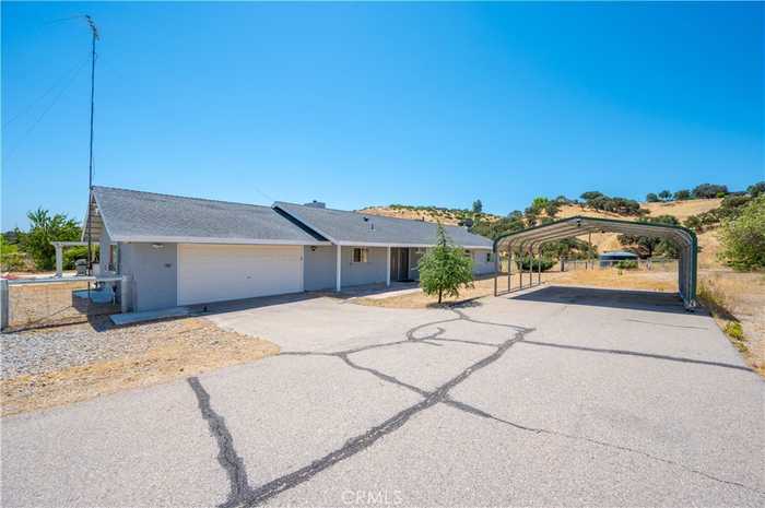 photo 1: 850 Nygren Road, San Miguel CA 93451