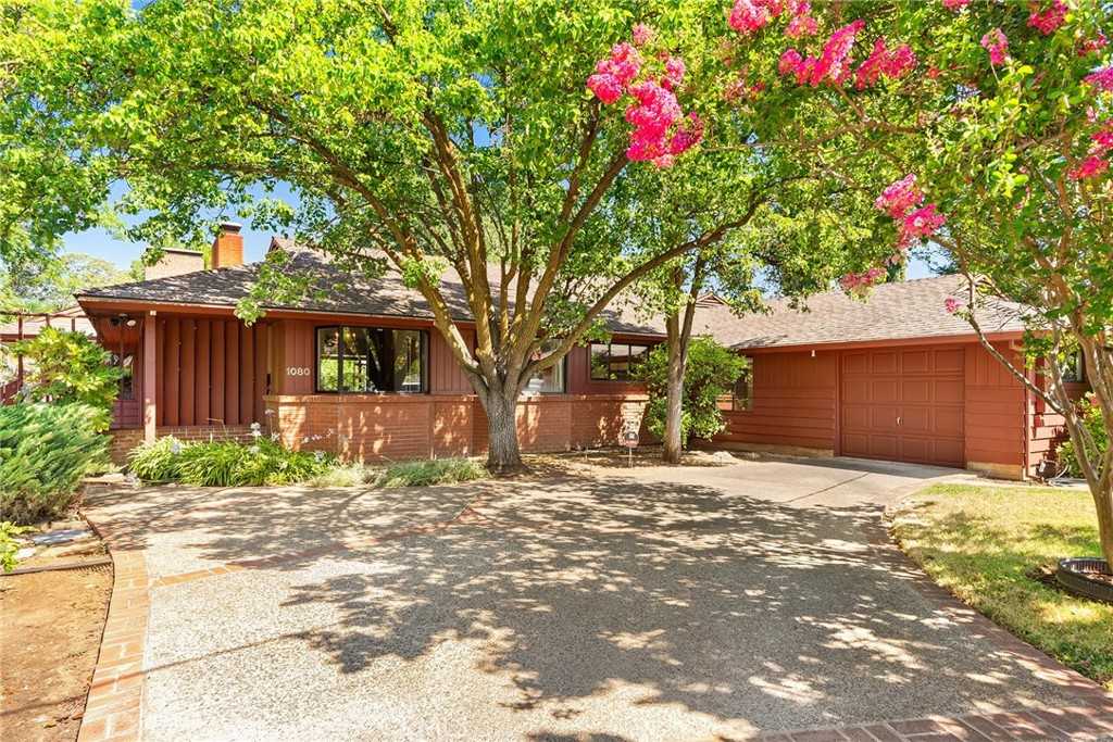 photo 1: 1080 Filbert Avenue, Chico CA 95926