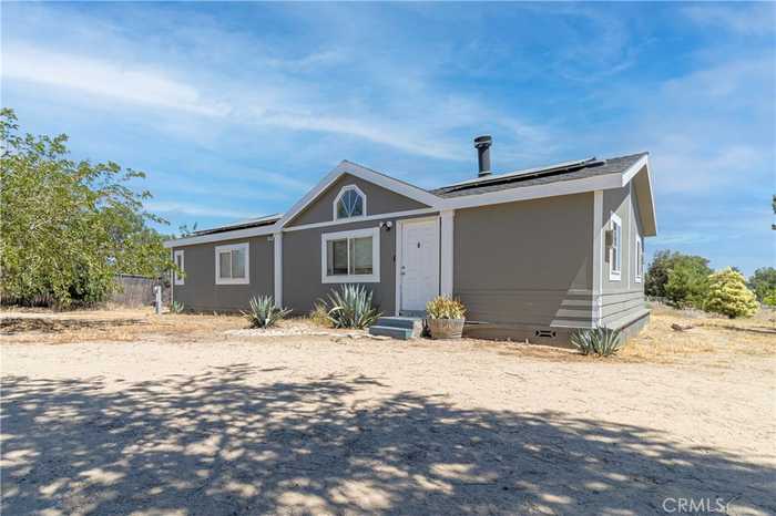 photo 2: 5874 Nielson Road, Phelan CA 92371