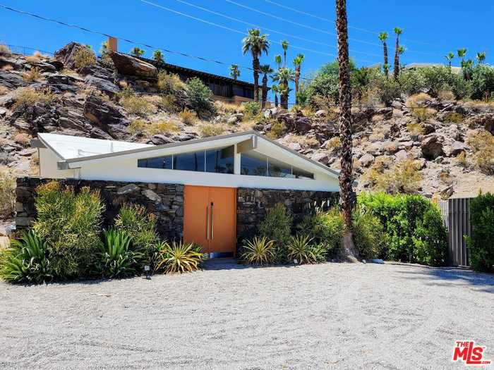 photo 2: 2499 S Palm Canyon Drive, Palm Springs CA 92264