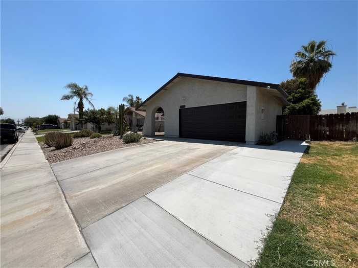 photo 2: 80735 Dartmouth Avenue, Indio CA 92201