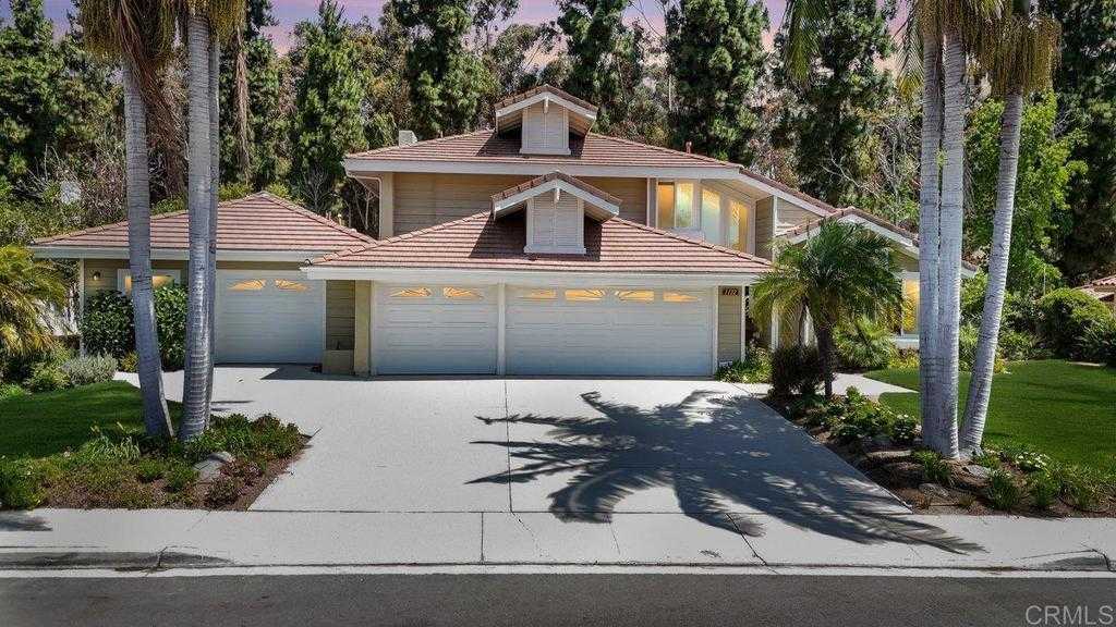 photo 1: 1122 Countrywood Lane, Vista CA 92081