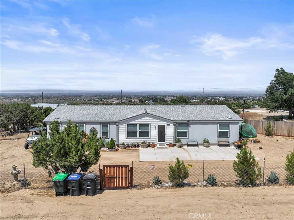 photo 3: 3448 Quail Road, Pinon Hills CA 92372