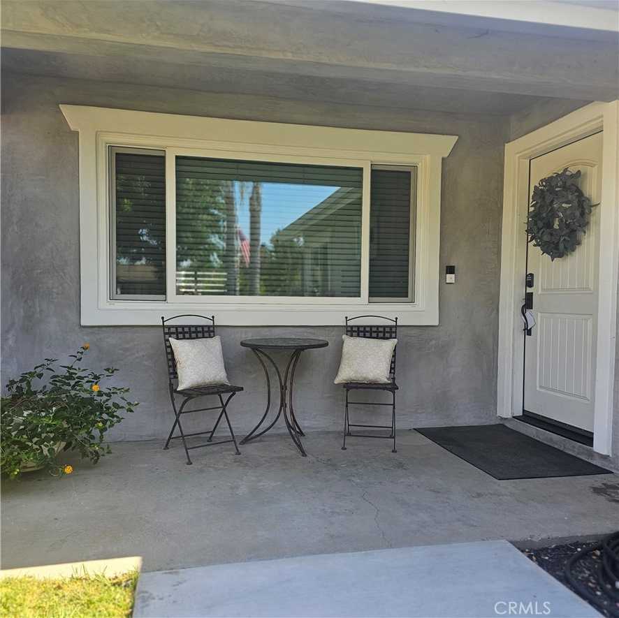 photo 2: 28426 Tonner Drive, Highland CA 92346