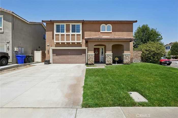 photo 2: 4426 Eagle Flight Way, Jurupa Valley CA 92509