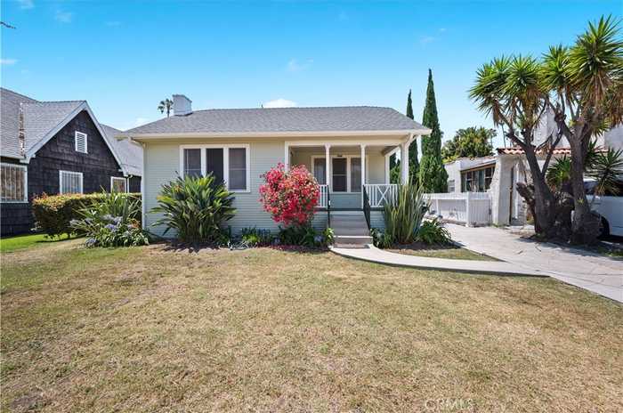 photo 1: 5465 Hillcrest Drive, View Park CA 90043