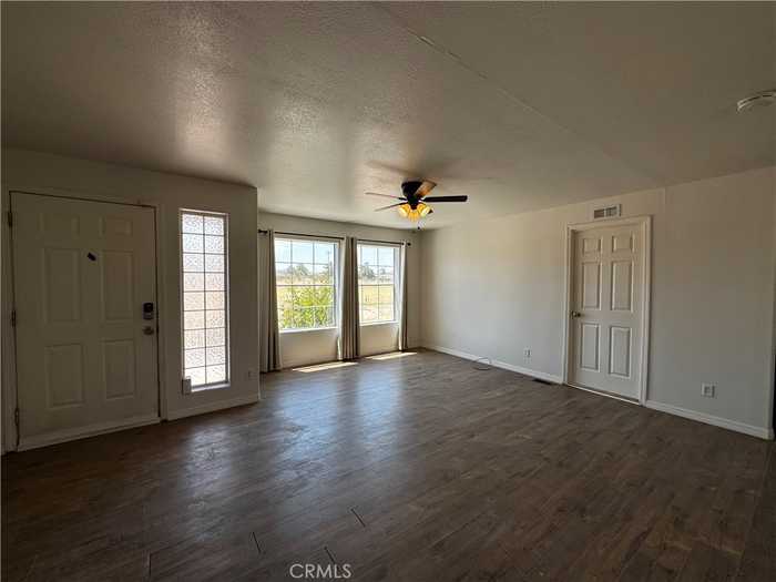 photo 2: 64784 Sun Oro Road, Joshua Tree CA 92252