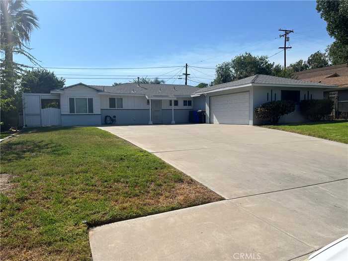 photo 2: 3635 Opal, Jurupa Valley CA 92509