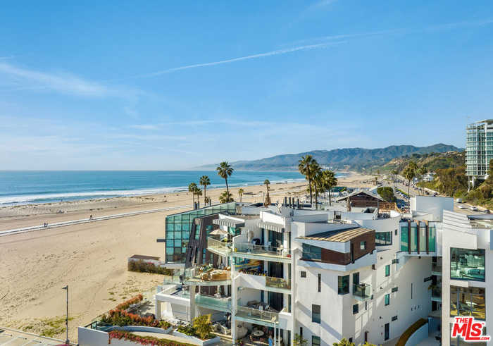 photo 1: 270 Palisades Beach Road Unit 401, Santa Monica CA 90402