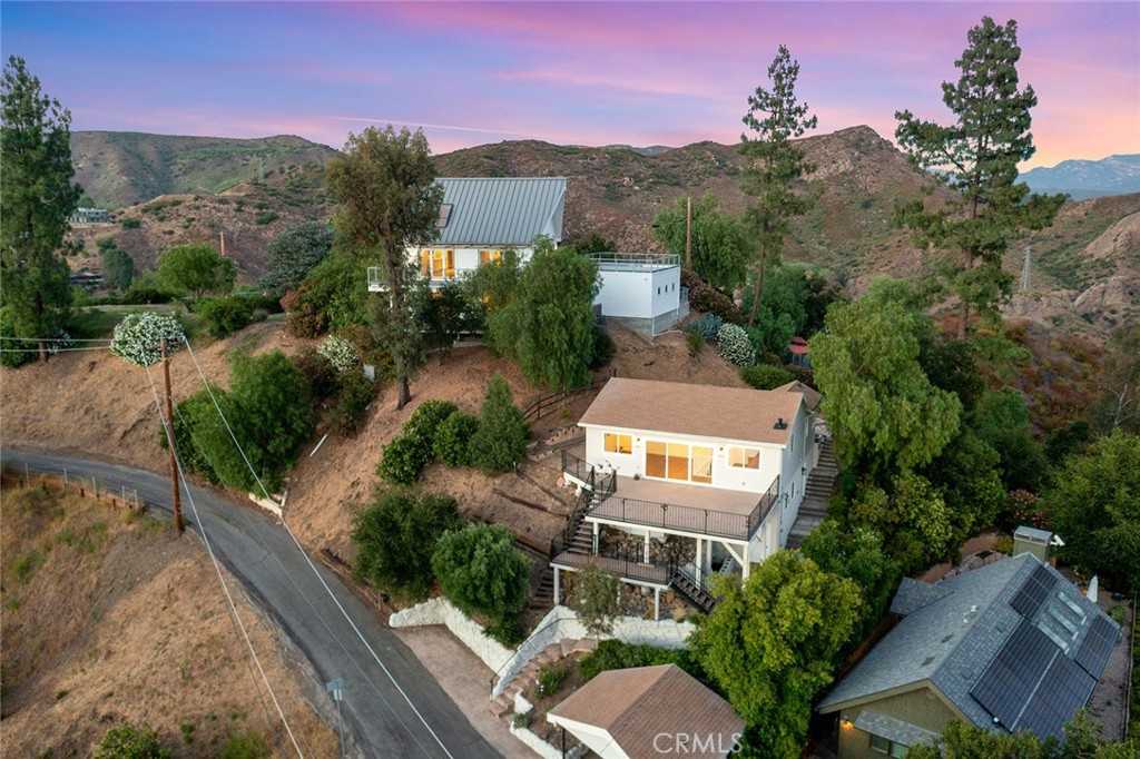 photo 2: 28944 Crest Drive, Agoura Hills CA 91301