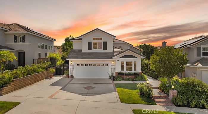 photo 1: 28809 Garnet Canyon Drive, Saugus CA 91390