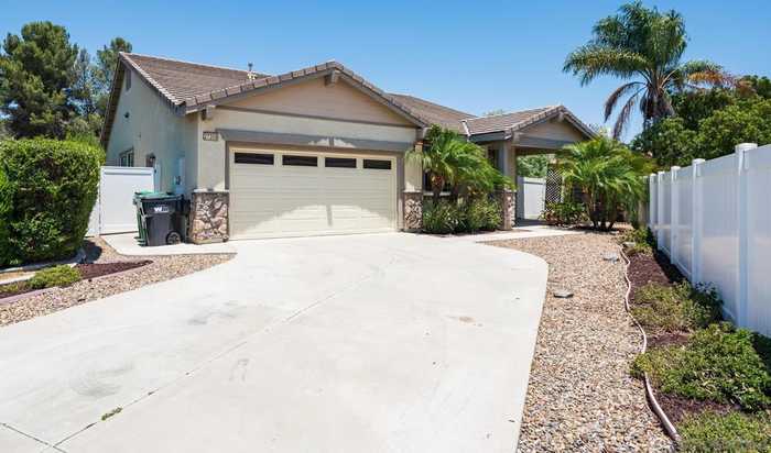 photo 1: 27358 Wedgewood Way, Murrieta CA 92562