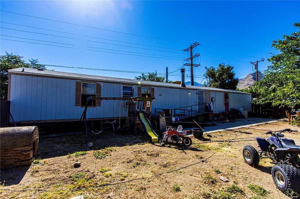 photo 2: 8857 Entrada Boulevard, Lake Isabella CA 93240