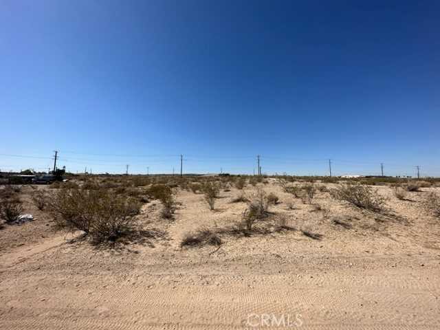 photo 3: Lily Avenue, Barstow CA 92311