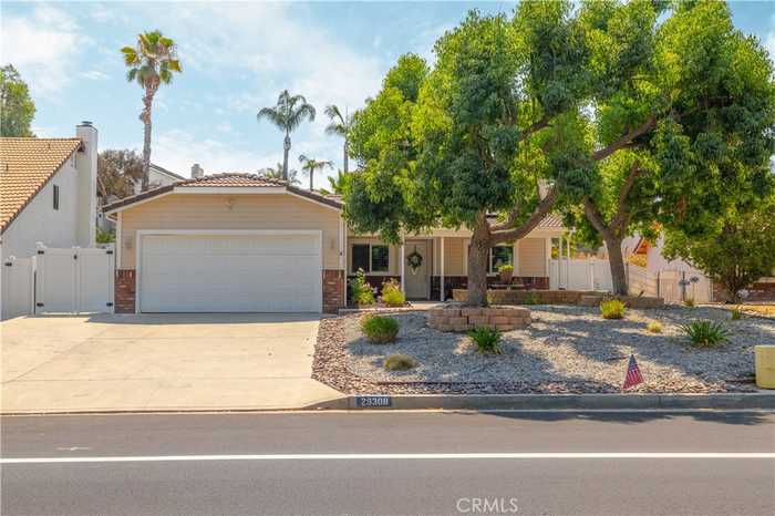 photo 2: 29308 Longhorn Drive, Canyon Lake CA 92587