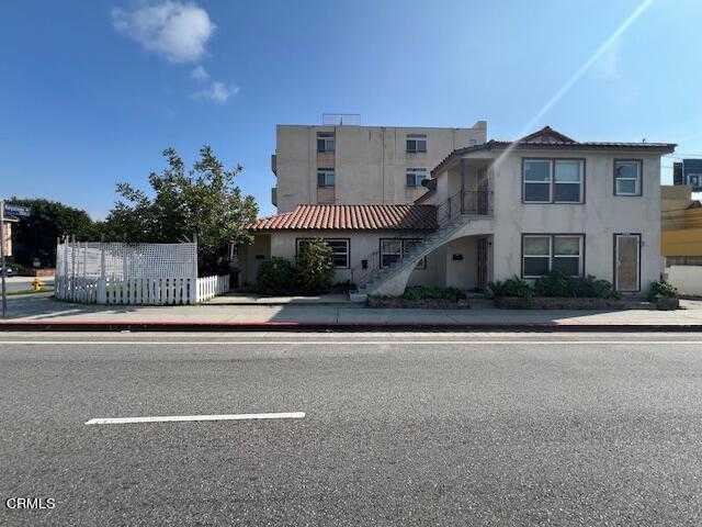 photo 1: 3501 Keystone Avenue, Los Angeles CA 90034