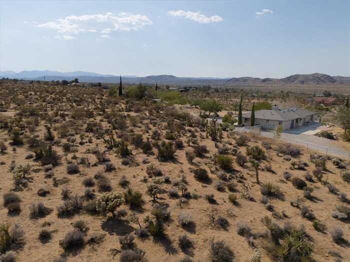 photo 2: Saddleback Avenue, Joshua Tree CA 92252