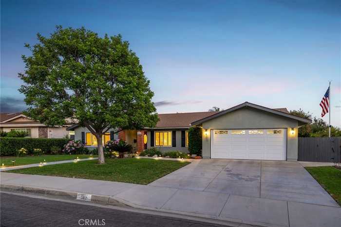 photo 2: 582 Mount Carmel Drive, Claremont CA 91711