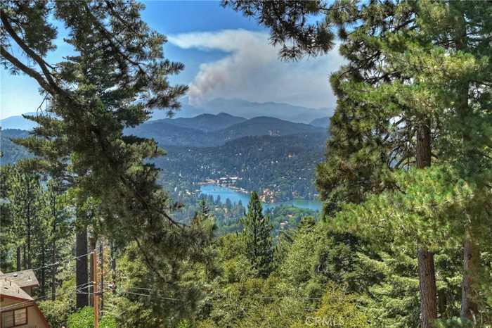 photo 2: 824 Pine Trail, Twin Peaks CA 92391